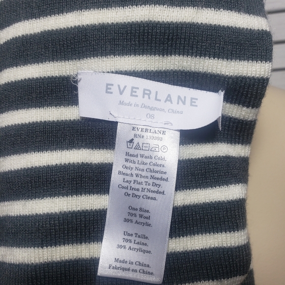 Everlane striped Wool Blended Scarves (2) OS RN 13 - Picture 3 of 4